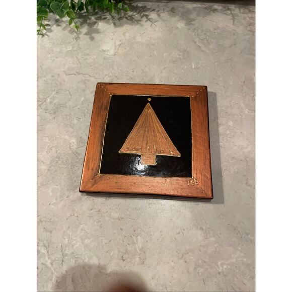Handpainted Ceramic Tile/trivet decor Christmas tree Copper signed, Glaazart USA - Picture 8 of 9